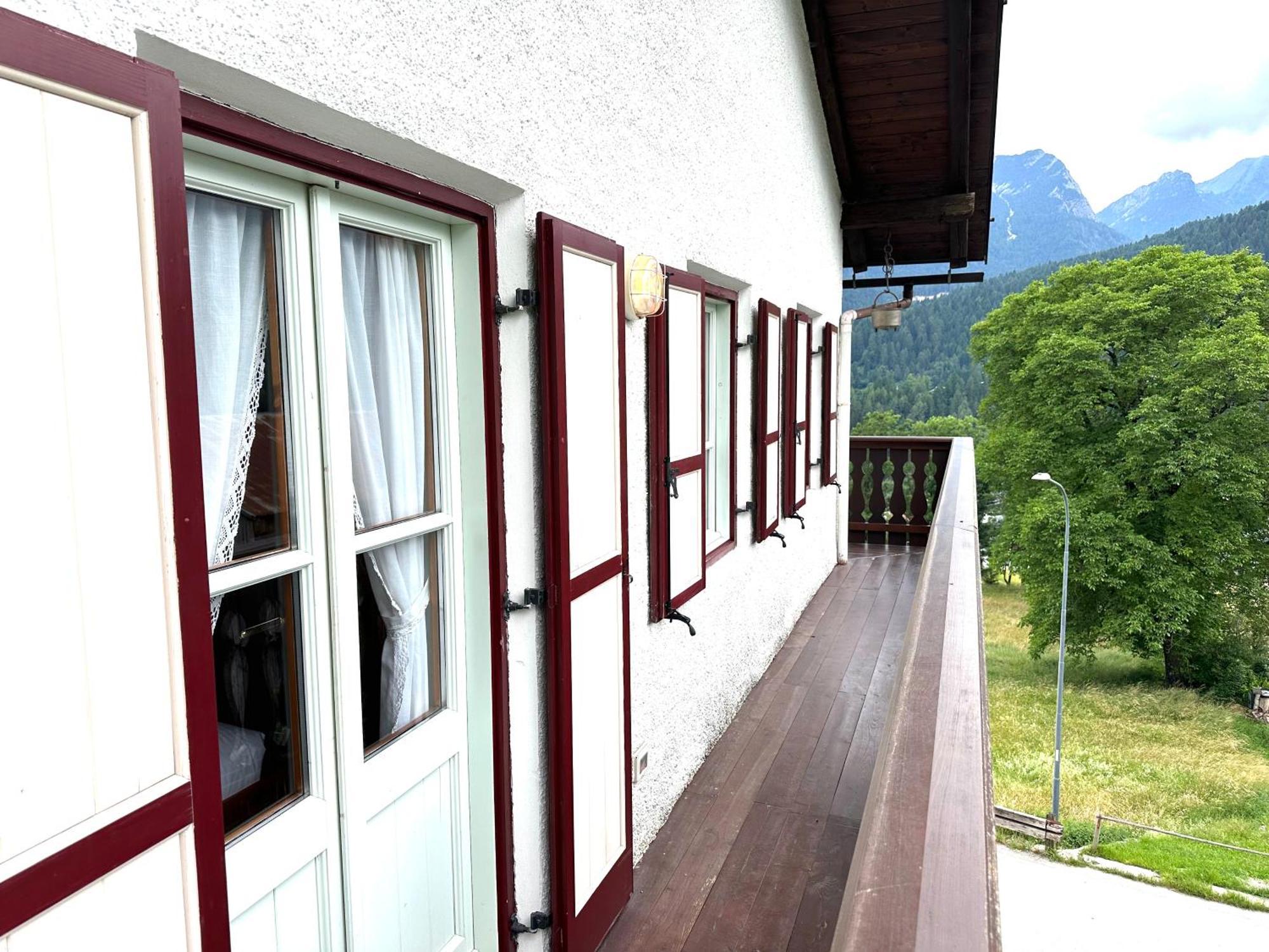 Appartamento Ampezzano Con Ampia Balconata San Vito di Cadore Extérieur photo